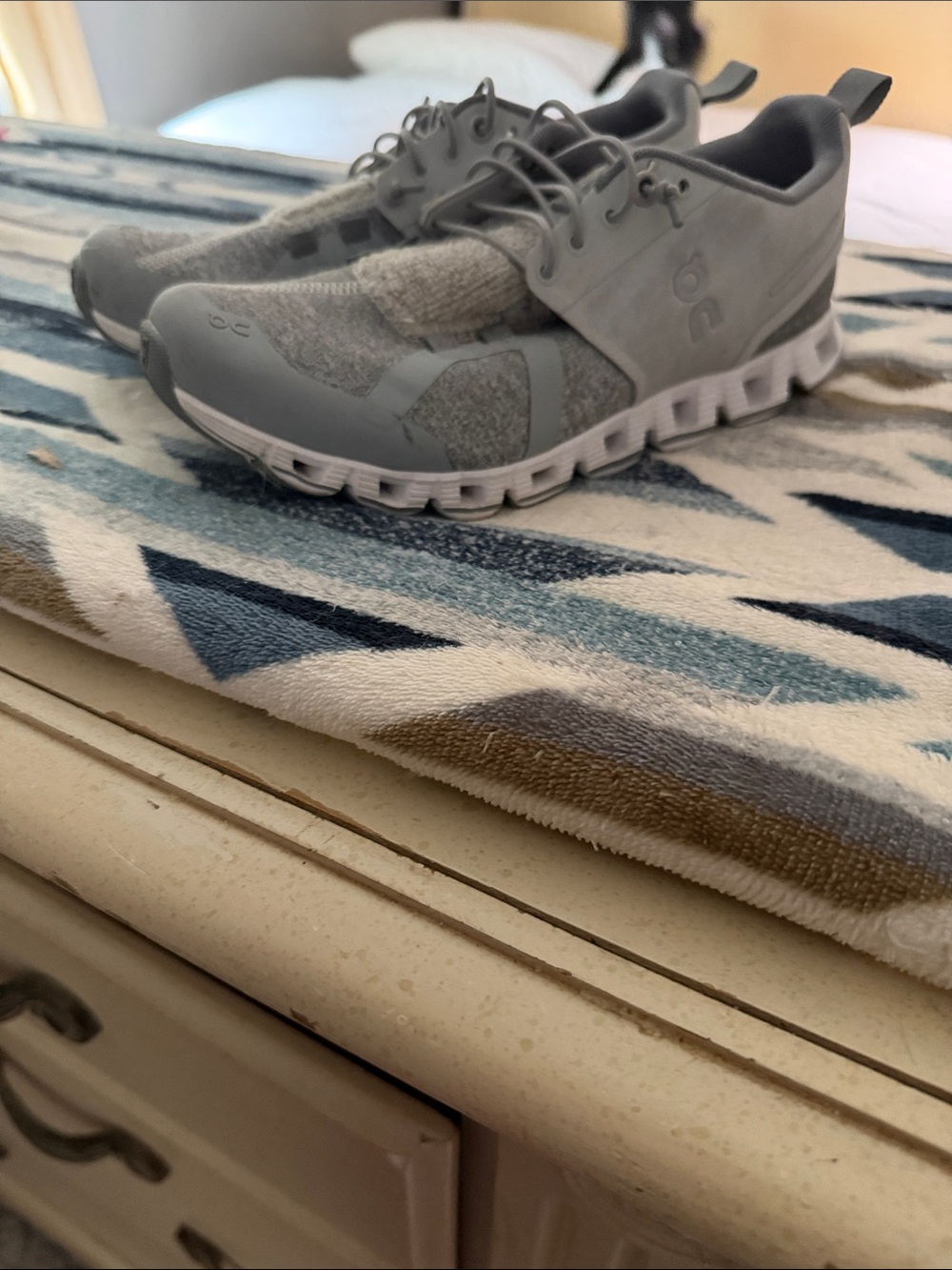 ON Cloud Women’s Athletic Shoes - Grey